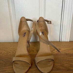 Mossimo Supply Co. Women's Tan Heels